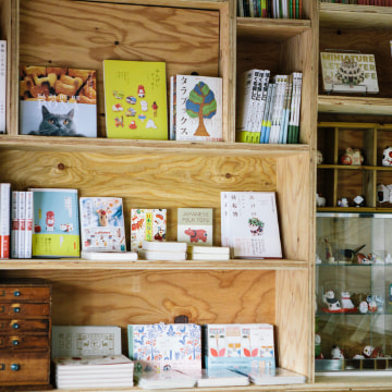 町の小さな本屋さん